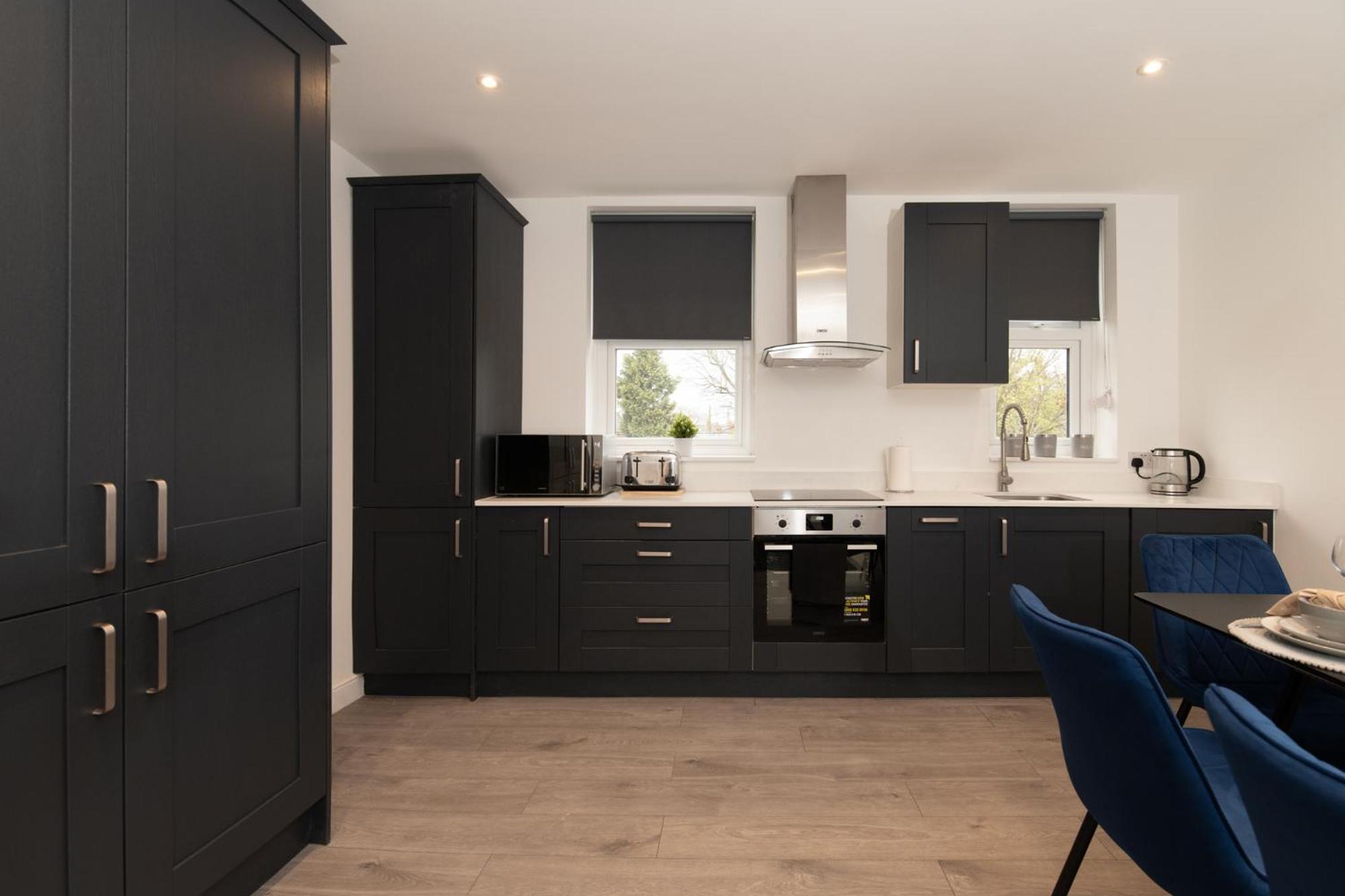 Fantastic New, London Apartment 3 Bed 1 Bath & Parking Whetstone Екстериор снимка